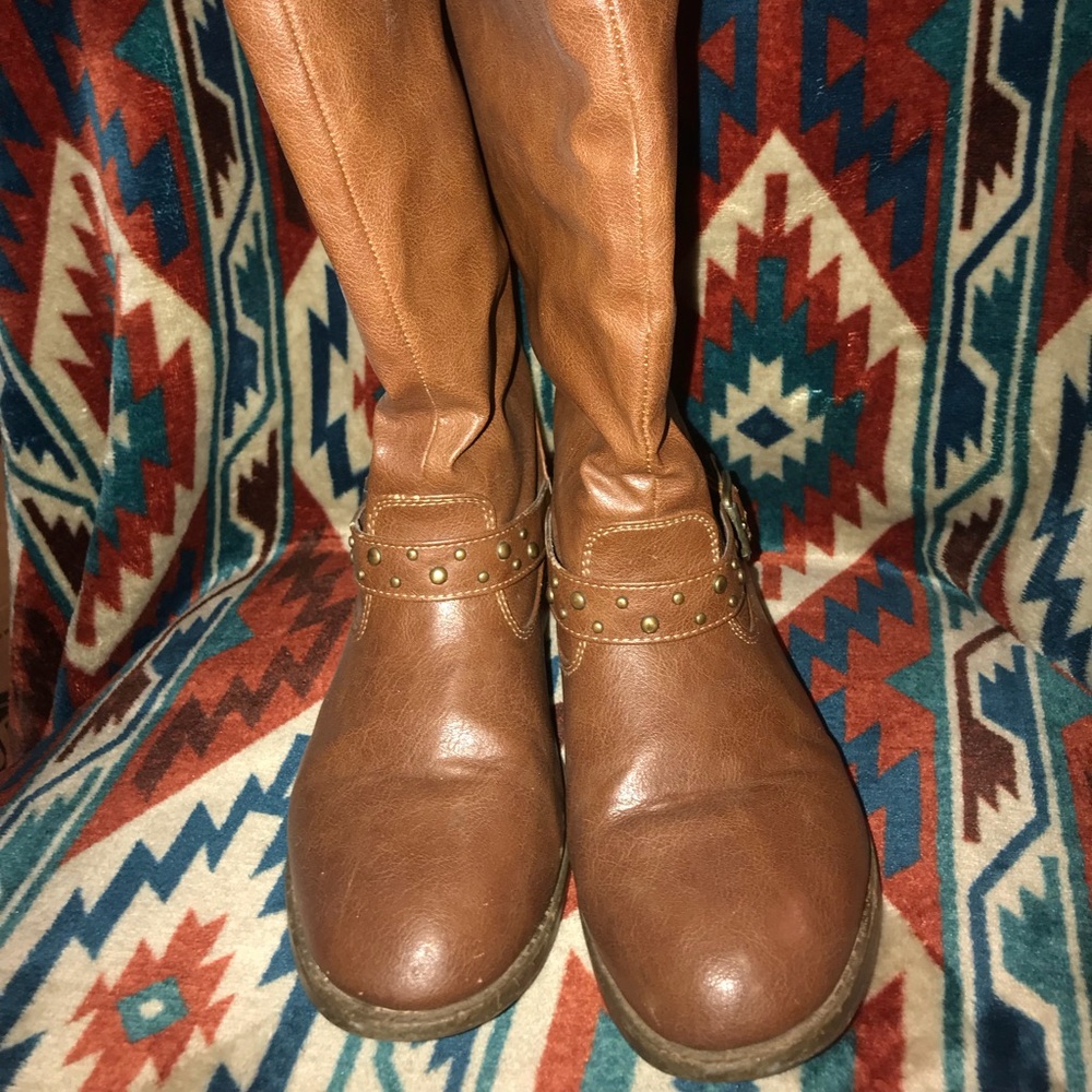 Tan boots